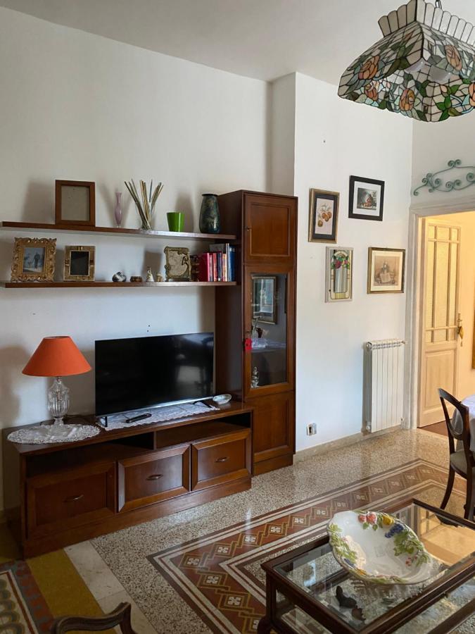 Edo Apartament ลิโด ดิ ออสเตีย ภายนอก รูปภาพ